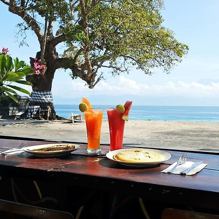 Maemae Beach House Nusa Penida Exterior photo