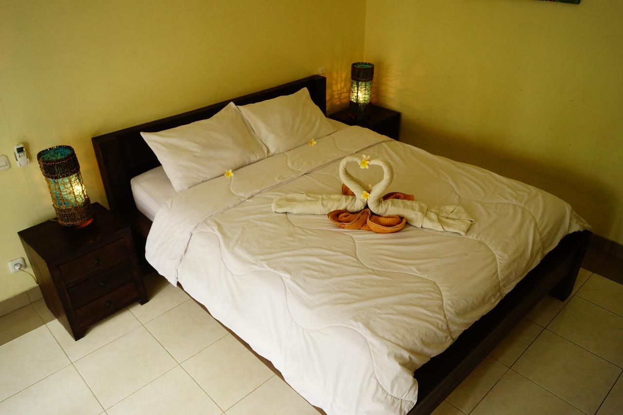 Maemae Beach House Nusa Penida Exterior photo
